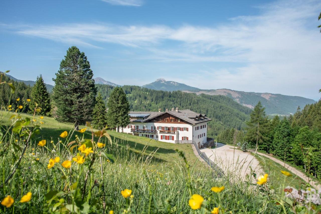 Hotel Bewaller Оберегген Экстерьер фото