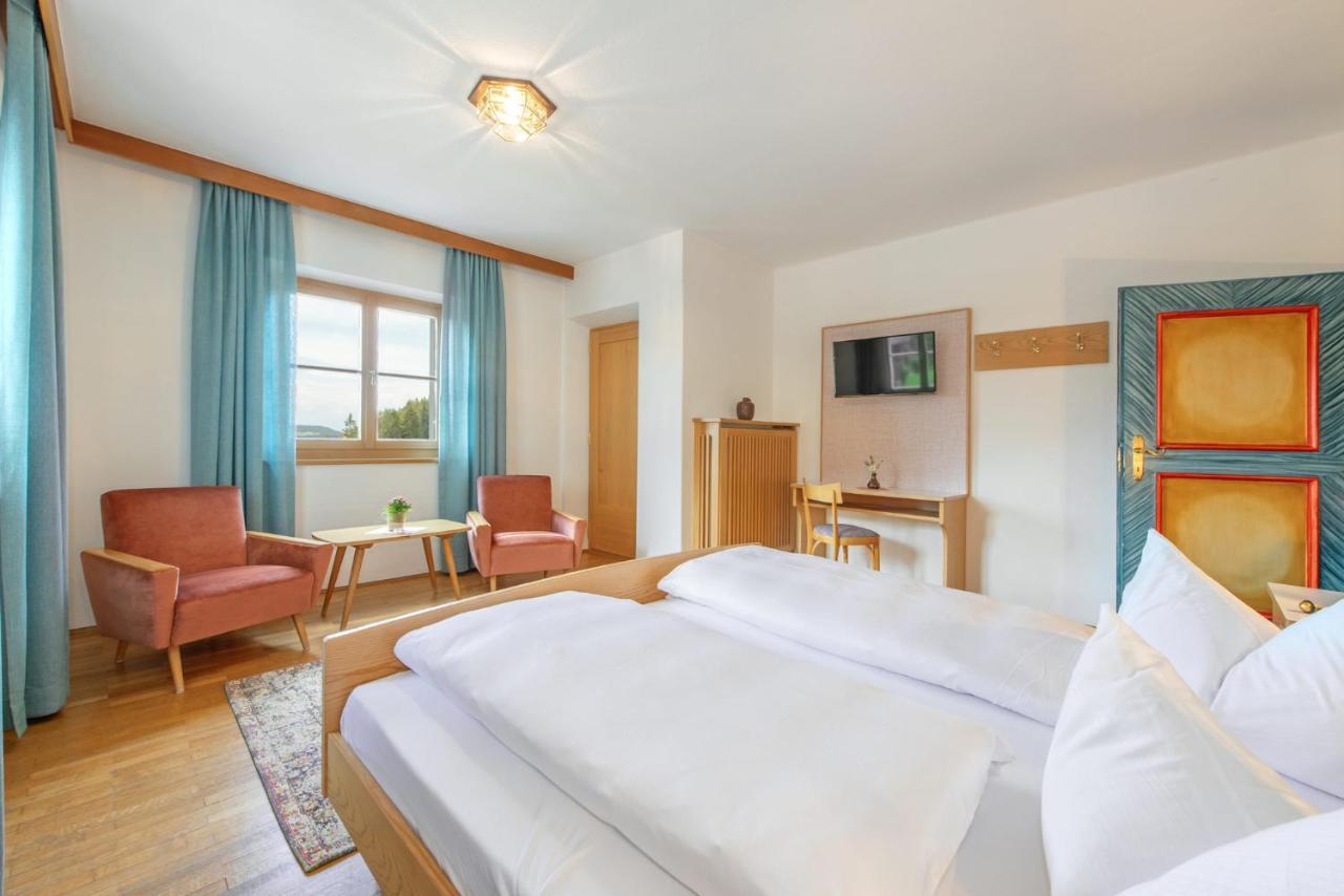 Hotel Bewaller Оберегген Экстерьер фото